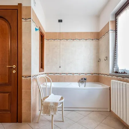 La Casa Di Elena Apartment *